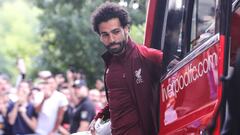 El extremo egipcio dle Liverpool, Mohamed Salah, a su llegada al hotel de Kiev.