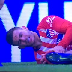 Otra lesión en el Atlético: Lucas, esguince de grado II en la rodilla