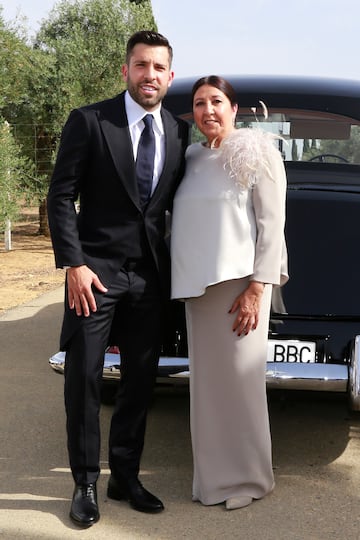 Jordi Alba con su madre Maria José.