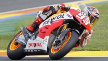 ACCIÓN. Las MotoGP volverán a rugir desde hoy y hasta el jueves en el circuito malayo de Sepang, donde Márquez estrena el 1 en el casco.