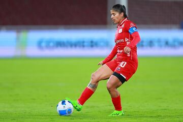 La delantera es la goleadora histórica de la Selección Colombia, de la Liga Femenina y de la Copa Libertadores. Ha sido goleadora de la Copa Libertadores en 2015 y 2017. También, fue la máxima goleadora de la Copa América en 2018 y de la Liga Femenina Colombiana en 2021, 2022 y 2023.