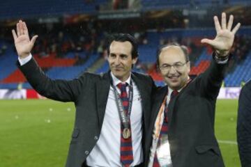 Fue presentado en enero de 2013 por Jose Mar¨ªa del Nido y ha dirigido al conjunto sevillano hasta el final de la temporada 2015-2016. Con los sevillistas ha cosechado sus mayores ¨¦xitos, ganando la Europa League tres a?os consecutivos (2014, 2015 y 2016).