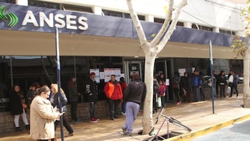 ANSES | AUH, AUE, Extra desempleo y jubilados | Fechas de pago y quiénes cobran hoy, 3 de abril