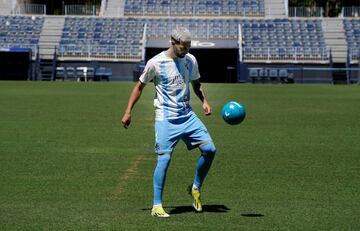 Álex Pastor, durante su presentación como jugador del Málaga CF.