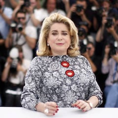 La actriz Catherine Deneuve, hospitalizada tras sufrir un accidente cerebral