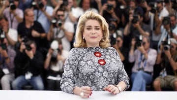 La actriz Catherine Deneuve, hospitalizada tras sufrir un accidente cerebral