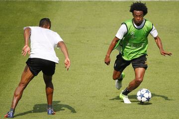 Juan Cuadrado entrena para la Final de Champions League 