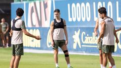 El Villarreal se queda con lo justo en ataque y en defensa