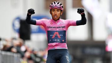 CORTINA D'AMPEZZO, ITALY - MAY 24: Egan Arley Bernal Gomez of Colombia and Team INEOS Grenadiers Pink Leader Jersey stage winner celebrates at arrival during the 104th Giro d'Italia 2021, Stage 16 a 153km stage shortened due to bad weather conditions from Sacile to Cortina d'Ampezzo 1210m / @girodiitalia / #Giro / on May 24, 2021 in Cortina d'Ampezzo, Italy. (Photo by Stuart Franklin/Getty Images)