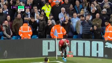 Fred recibe un mecherazo.