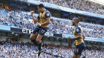 Alexis anota y amarga la despedida de Pellegrini del City