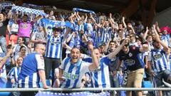 AFICI&Oacute;N. Los aficionados del Depor muestran su apoyo al equipo.