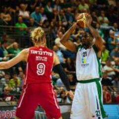 Ofoegbu no va a entrenar y el Estudiantes desestima su fichaje