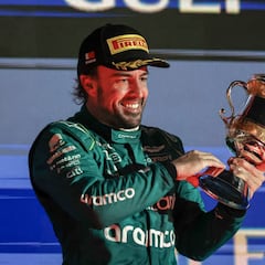 Alonso, a los ingenieros de Aston Martin: “¿Pero qué habéis hecho?”