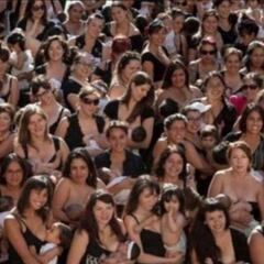 Miles de mujeres argentinas reivindican su derecho a la lactancia pública