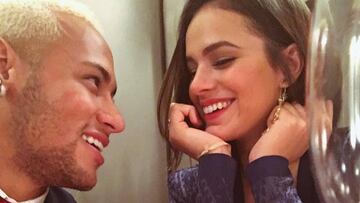 Neymar y su novia Bruna Marquezine 