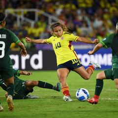 Leicy Santos dirige la goleada de Colombia ante Bolivia