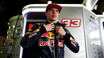 El piloto de Red Bull tiene la marca como el más joven en ganar un Gran Premio, tras hacerlo en España el 2016 con 18 años, 7 meses y 16 días. Además, es uno de los más jóvenes en debutar en Fórmula 1, con 17 años.