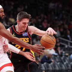 Portland Trail Blazers land Hawks star in stunning deal