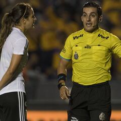 Los errores claves del árbitro en la final de la Liga MX Femenil