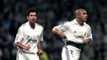 HOY NO HABRÁ DEDICATORIA. Roberto Carlos no quiere más problemas. No va a hacer más dedicatorias y celebrará con sus compañeros cualquier éxito personal o del equipo. Saltará al césped tremendamente centrado y habrá que observar la respuesta de la afición a su juego tras la crisis de esta semana.