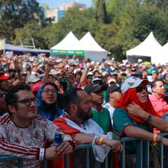 Color: Así se vivió la derrota de México frente a Argentina en el Fan Fest del Monumento a la Revolución