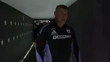 Almirón nunca había reaccionado así: esto hizo finalizado el partido tras un fallido saludo con Héctor Robles