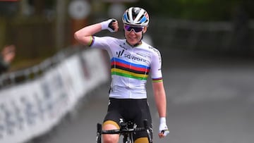 Van der Breggen le gana el pulso a Van Vleuten en Eibar