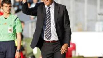 El entrenador del Granada Jos&eacute; Gonzalez, durante el partido frente al Celta de Vigo.