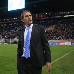 Pachuca dispuesto a dejar que Guillermo Almada dirija a la Selección
