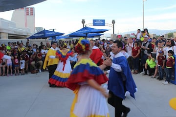 Los bailes de los venezolanos calentaron el USA-Venezuela