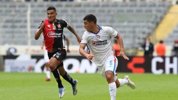 Erik Lira of Cruz Azul during the game Atlas vs Cruz Azul, corresponding Round 03 the Torneo Apertura 2022 of the Liga BBVA MX at Jalisco Stadium, on July 16, 2022.
<br><br>
Erik Lira de Cruz Azul durante el partido Atlas vs Cruz Azul, correspondiente a la Jornada 03 del Torneo Apertura 2022 de la Liga BBVA MX en el Estadio Jalisco, el 16 de julio de 2022.