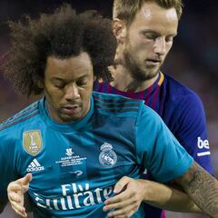 El Madrid estrenó la tercera equipación en el Camp Nou