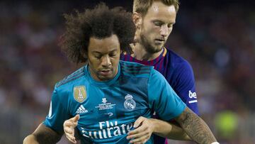 El Madrid estrenó la tercera equipación en el Camp Nou