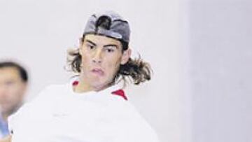 <b>ACLARACIONES. </b>Rafa Nadal improvisó una rueda de prensa para confirmar que jugará.
