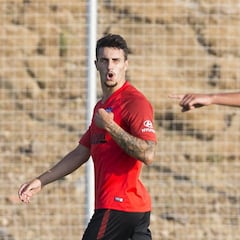 Hermoso, uno más en su primer entrenamiento con el Atlético
