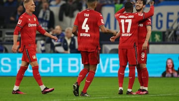 GELSENKIRCHEN, GERMANY - APRIL 01: Sardar Azmoun of Bayer 04 Leverkusen celebrates with teammates after scoring the team's third goal during the Bundesliga match between FC Schalke 04 and Bayer 04 Leverkusen at Veltins-Arena on April 01, 2023 in Gelsenkirchen, Germany. (Photo by Dean Mouhtaropoulos/Getty Images)