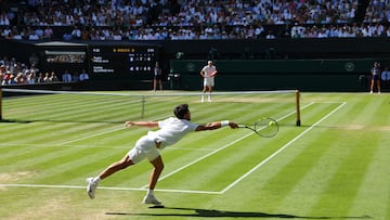 Both the Anisimova–Swiatek and Alcaraz–Sinner finals will begin at 11:00 a.m. ET—two hours later than usual.