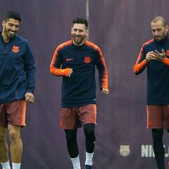 Messi, con molestias, decide viajar a última hora a Sudáfrica