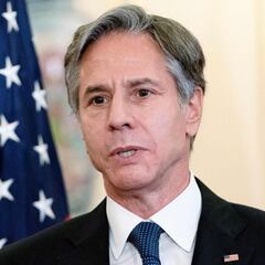 How many Americans were on the first international flight from Afghanistan since US withdrawal?