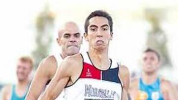 <b>"Creo en la inocencia de García" </b>
Casado comenta que su relación con Alberto García, compañero de entrenamientos, "es excelente" y sobre su sanción por dopaje se pone de su lado: "Él me dice que es inocente; yo le creo". Añade que "Alberto me ha enseñado mucho de atletismo. Ha sido mi maestro".