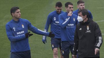 09/03/21 ENTRENAMIENTO REAL OVIEDO
GRIPPO CHARLANDO CON ZIGANDA