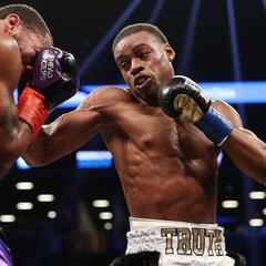 Errol Spence reta a Thurman tras sacar el rodillo con Peterson