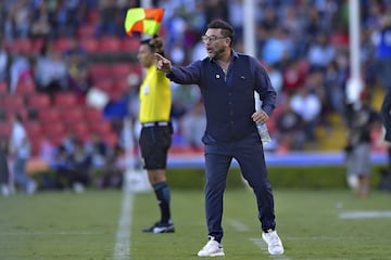 'El Turco' Antonio Mohamed dejó a los Rayados del Monterrey para emigrar al fútbol español para dirigir al Celta.