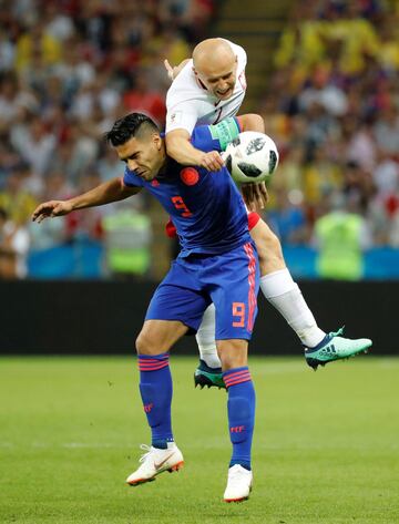 Falcao y Pazdan.