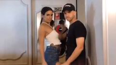 Cristina Pedroche y Dabiz Mu&ntilde;oz celebran el inicio de sus vacaciones bailando Ya no quiero n&aacute;.