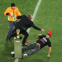 Qué fue de Jimmy Jump, el famoso espontáneo que se coló en la final del Mundial