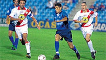 <B>MALDICIÓN</B>. Las lesiones no abandonan nunca a Álvaro Benito.