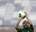 Dani Alves: "Brasil es mucho Brasil y más en nuestra casa"