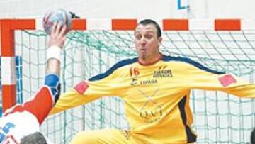 <b>DUELO DE PORTEROS. </b>Barrufet será clave, porque en la otra portería estarán Sterbik y Saric.